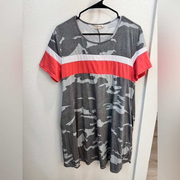 Southern Stitch Dresses & Skirts - Southern Stitch Camo & Coral Colorblock T-Shirt Dress | Size L